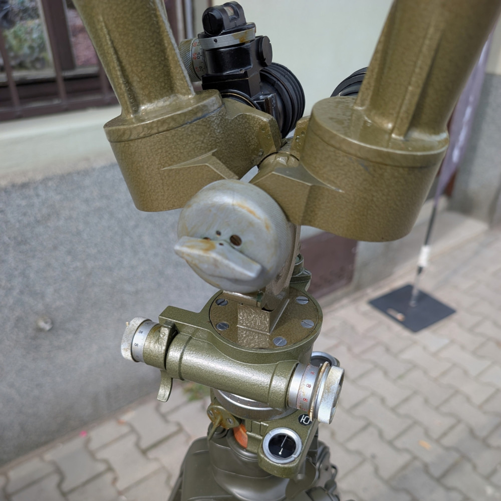 detail Czechoslovakian Army Military Artillery Stereoscopic Trench Periscope AST-B vz. 53 (10×45) with Tripod - unused