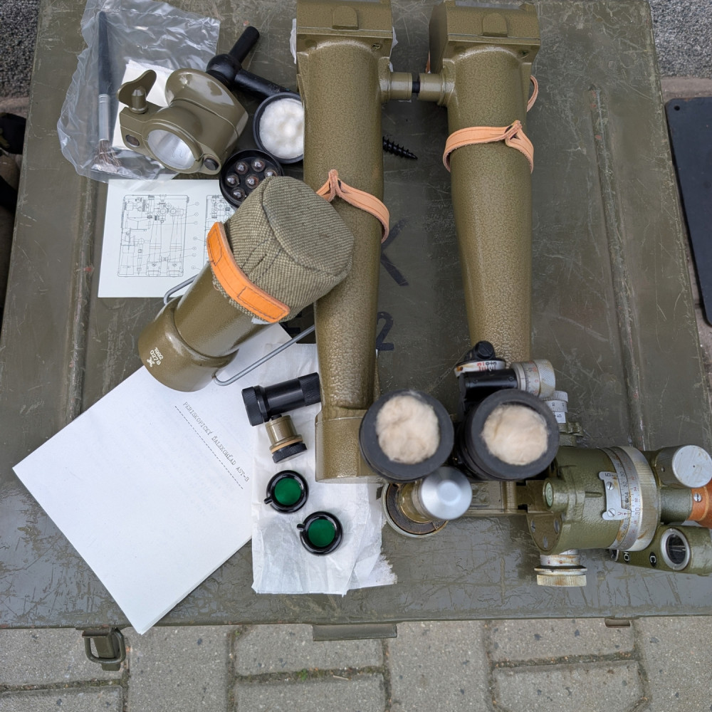 detail Czechoslovakian Army Military Artillery Stereoscopic Trench Periscope AST-B vz. 53 (10×45) with Tripod - unused