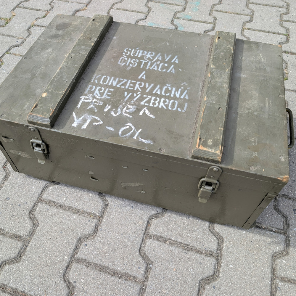 detail Original Czechoslovakian Army Military Cleaning and Conservation Kit - unused