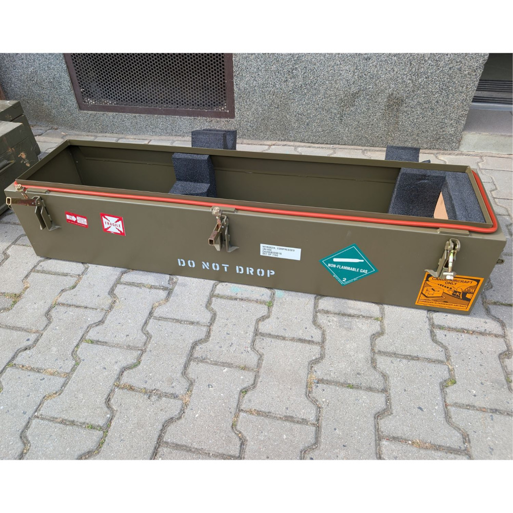 detail Original US Army Shipping Container Type CNU-317 - unused